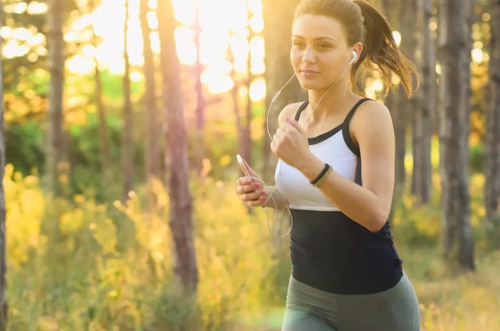 Open-Ear Vs Bone-Conduction Headphones: Which Is Right For Your Ears And Lifestyle In 2026