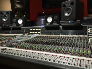 what hz is bass on equalizer